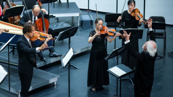 京海策略 300年后的今天，我们为何仍要听巴赫？